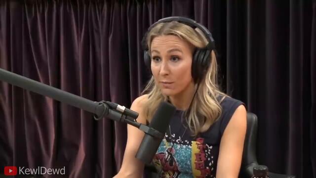 Joe Rogan and Nikki Glaser Get Flirty!