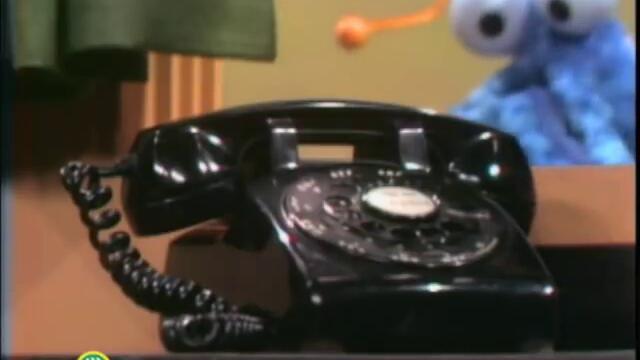 Sesame Street: The Martians Discover a Telephone