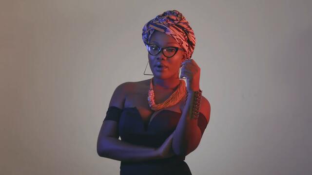 iOna Reine - Obra (Official Video)