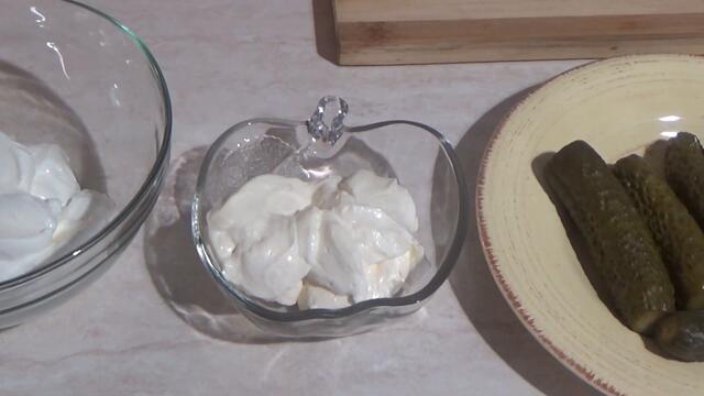 Яйца със „Сос Тартар"