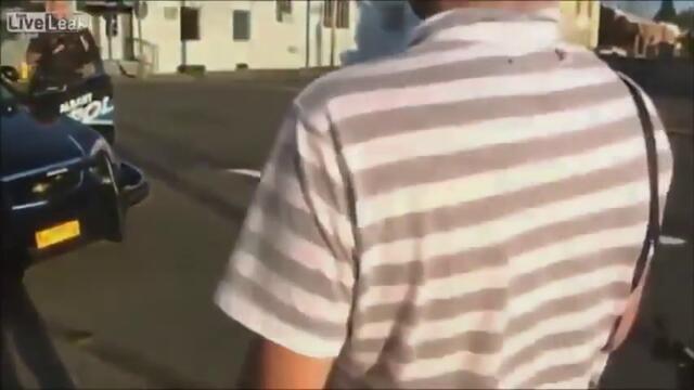 SOCIAL EXPERIMENT ON COPS - Black Man With Gun vs. White Man With Gun