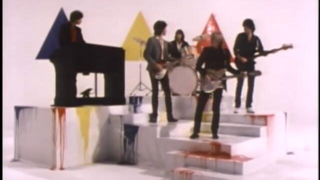 Tom Petty And The Heartbreakers - The Waiting (Official Music Video)