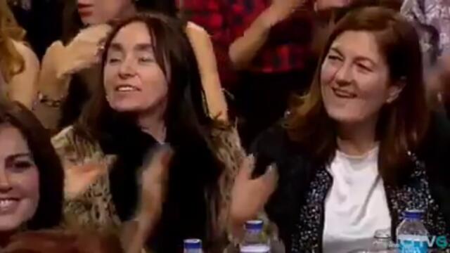 Cando unha señora vense arriba no Luar