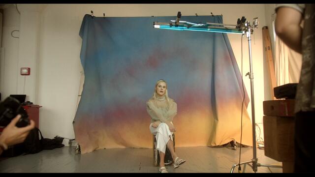 ELIO - Jackie Onassis (lyric video)