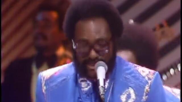 The Spinners - Rubberband Man, on Midnight Special in 1976