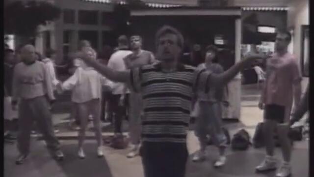 Fatboy Slim - Praise You [Official Video]