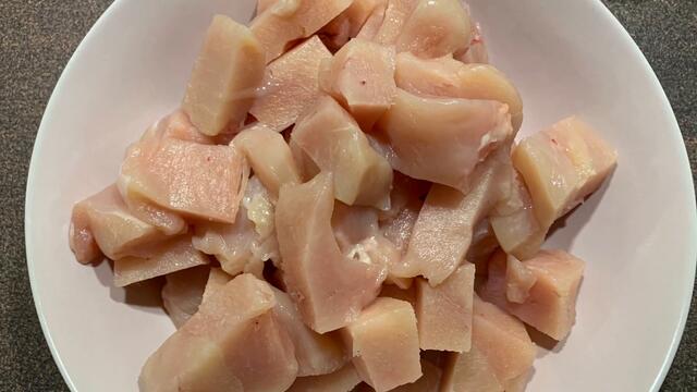 Бяло пилешко месо, задушено с праз - бързо, нежно, много лесно ястие / Куриная грудка с пореем