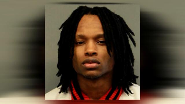 LIL DURK Goons Pull Up On QUANDO RONDO In Public *CAUGHT ON CAMERA*