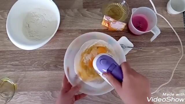 Кекс със сок от нар