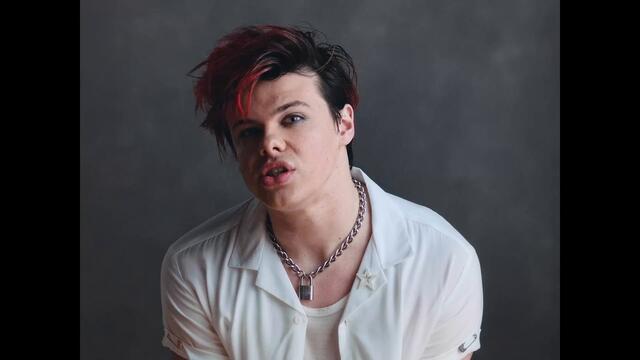 YUNGBLUD - mars (Official Video)