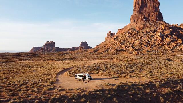 VALLEY OF THE GODS -  UTAH - TOM GREEN - VAN LIFE