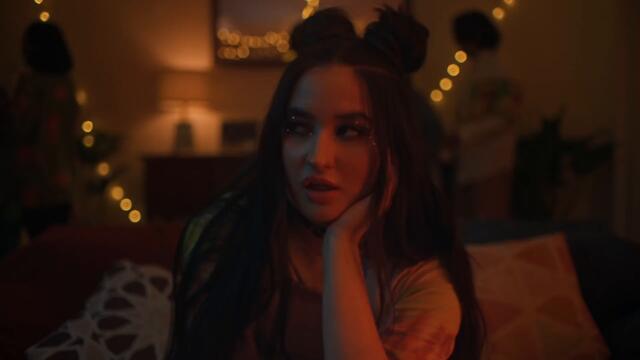 Stephanie Poetri - Selfish (Official Video)