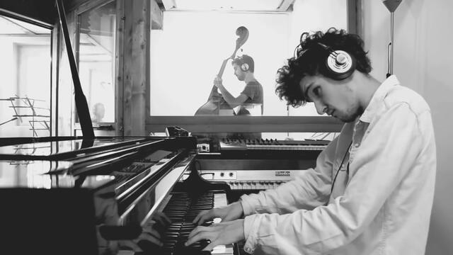 Charlie Stacey -"Sonia" - Live at DigiTube Studio