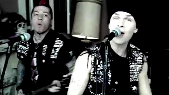 Rancid - Fall Back Down [MUSIC VIDEO]