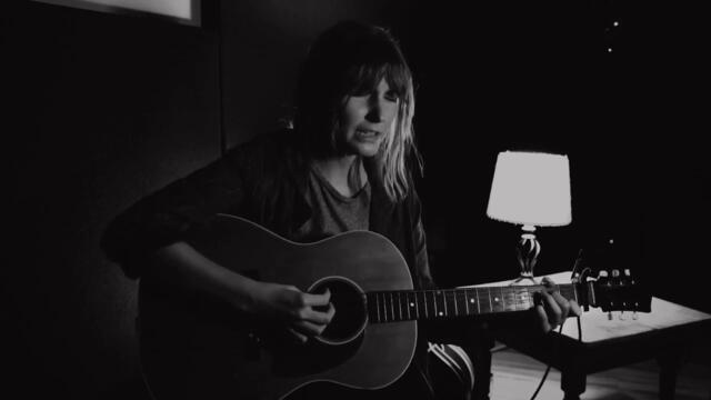 Ellie Turner - Daughter (NPR Tiny Desk Entry)