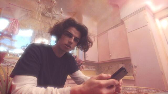 mehro - "not alone" (Official Video)
