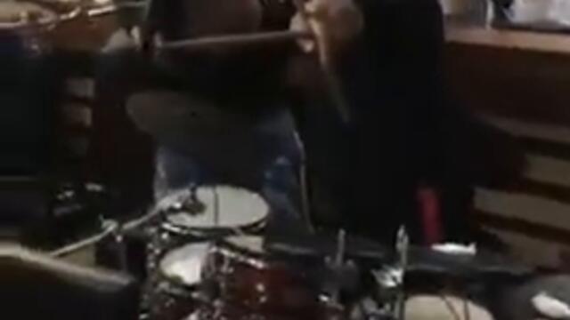 Azis Grup - Pobarkvacia - Live / Азис Груп - Побърквация - Лайв