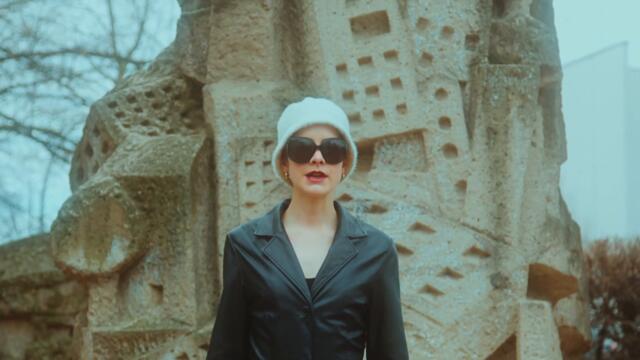 Anika - Finger Pies (Official Music Video)