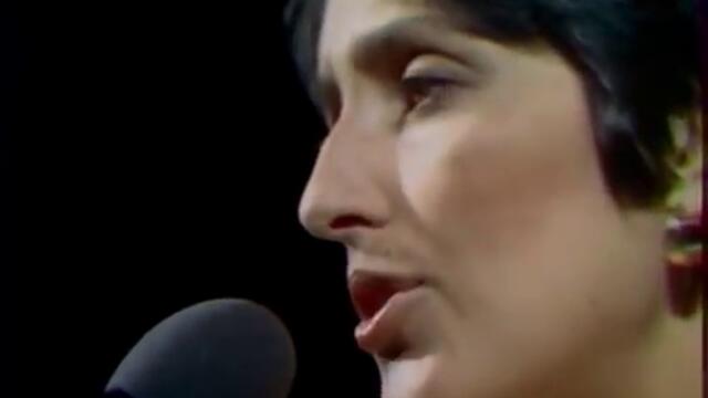 Joan Baez   Diamonds And Rust French TV studio, 1977