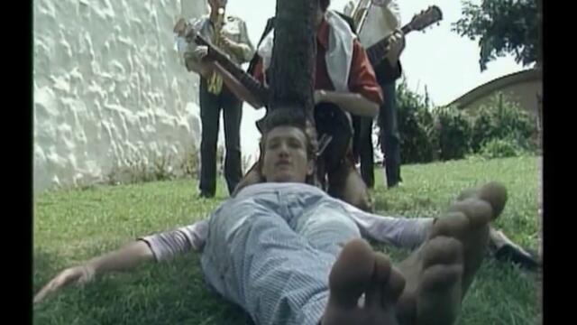 HAUSTOR   Moja prva ljubav