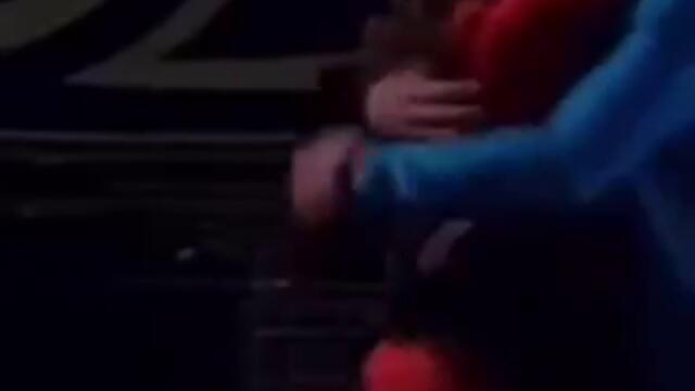 остин и Али