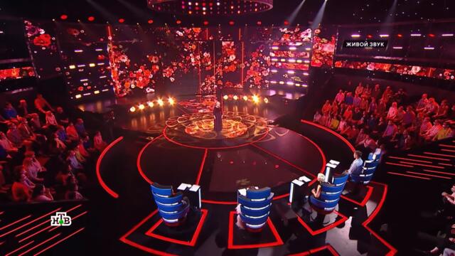 Педагог с 50-летним стажем поразила жюри красотой голоса и раскрыла секрет молодости