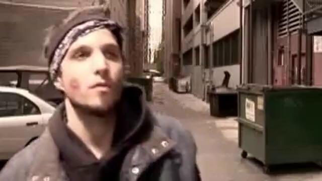 Трудно е да си БОГ!