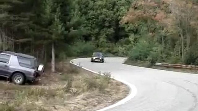 Уникалнo взимане на завой