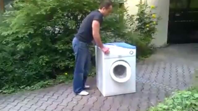 Мацката им показа как се прави