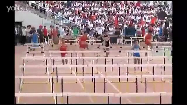 Бягане с Препятствия - Китай - Chinese Athlete Hits