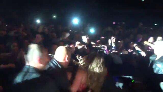 Дженифър Лопес Развя Знамето на България  - Jennifer Lopez - Papi (Live in Sofia), Bulgaria, 11.18.2012