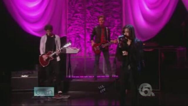 [HD] Demi Lovato- Don_t Forget (Live At Ellen Show 04_15_2009)