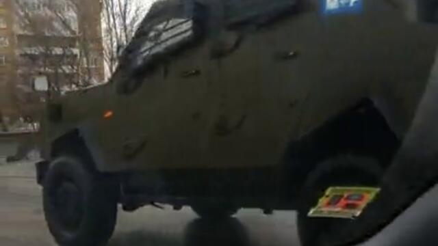 Протестите в България 19 февруари 2013 г. (Bulgaria)- Бронирани коли пътуват към центъра на София