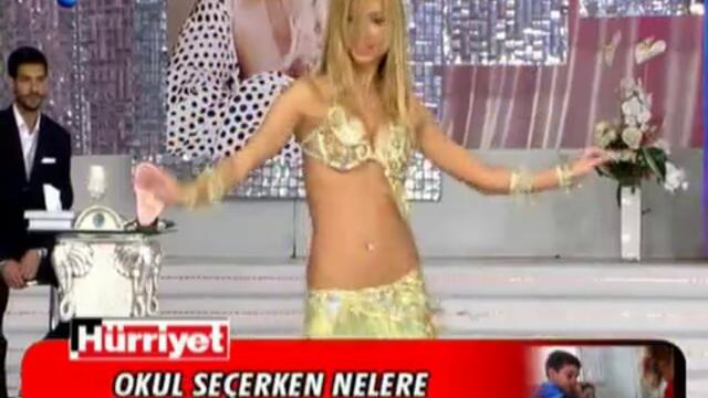 Turkish Belly Dancer - Didem 72 (1)