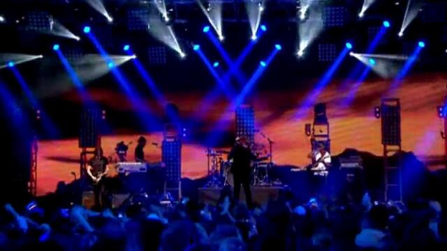Falling In Love (Live At Radio 1's Big Weekend, 2011)