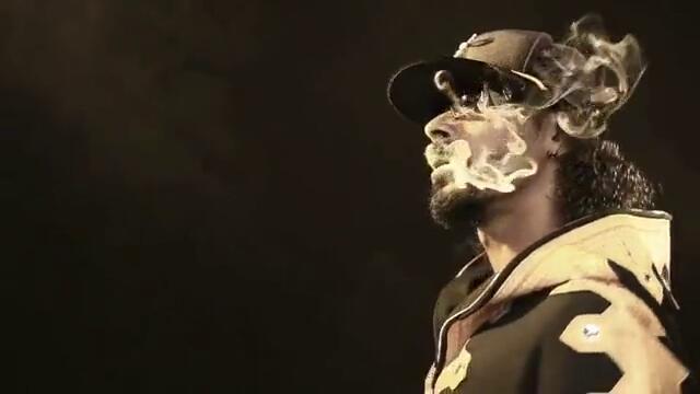 Превод! Wiz Khalifa feat Snoop Dogg, Juicy J and T - Pain - Black and Yellow