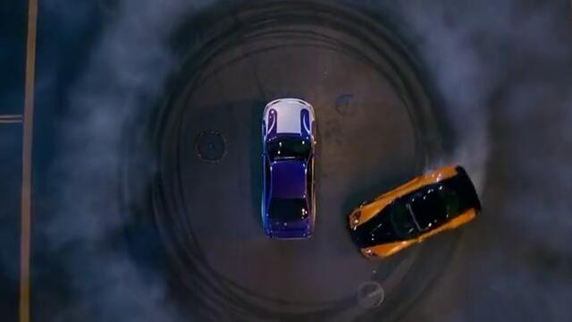 Така се взима номера на момиче!