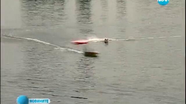 На състезание с моторни лодки