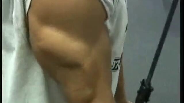 Bodybuilder Rob Garcia trains tris, poses biceps