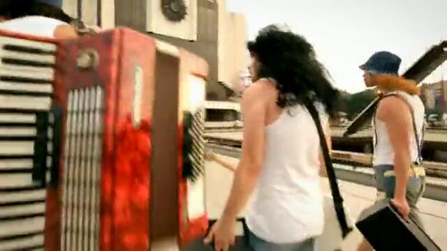 Young bb Young ft. Принц Вихрен &amp; 100 Кила - О Колко Си Прост