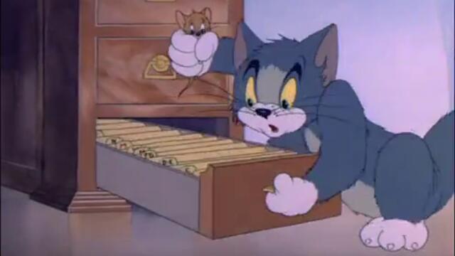 Tom And Jerry - 006 - Puss N Toots (1942)