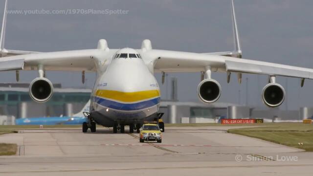 Излитане на най -големият карго самолет &quot; Antonov 225 &quot; от летището в Манчестър