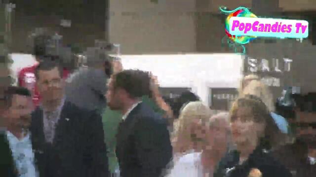 Liev Schreiber &amp; Naomi Watts at Salt Premiere in Hollywood 07192010
