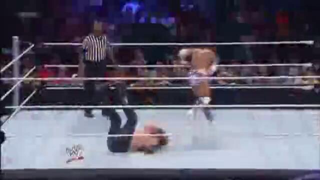The Wyatt Family унищожават Justin Gabriel и 3mb - Wwe Main Event 17713 vs