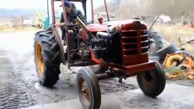 Най - бързият трактор в света
