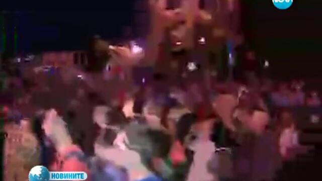 Бой и барикада пред Народното събрание