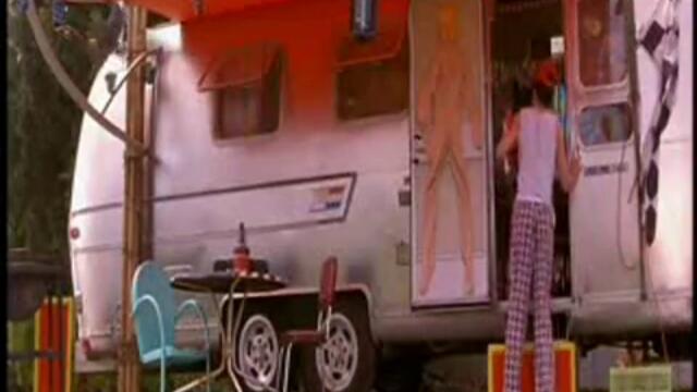 Страшен филм 1 - Част 2