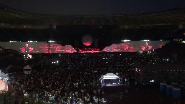 Роджър Уотърс (Roger Waters The Wall ) и Стената с концерт в България - София 30 юли 2013