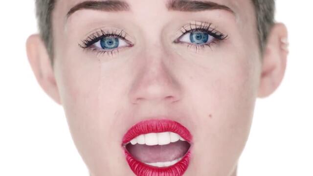 Нова Версия! Miley Cyrus - Wrecking Ball