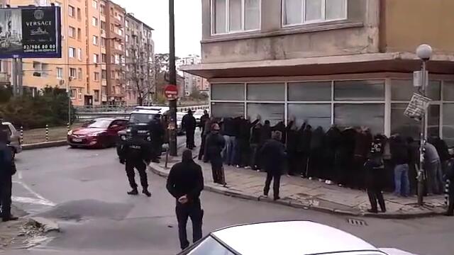 Показен арест в центъра на София,на фенове на Динамо